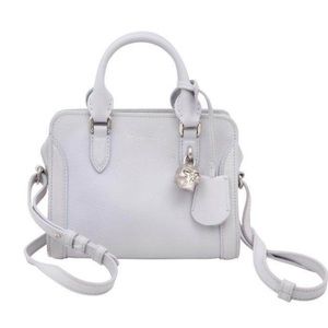 ‼️SOLD‼️ Alexander McOueen Powder Lilac Mini Skull Padlock Bag